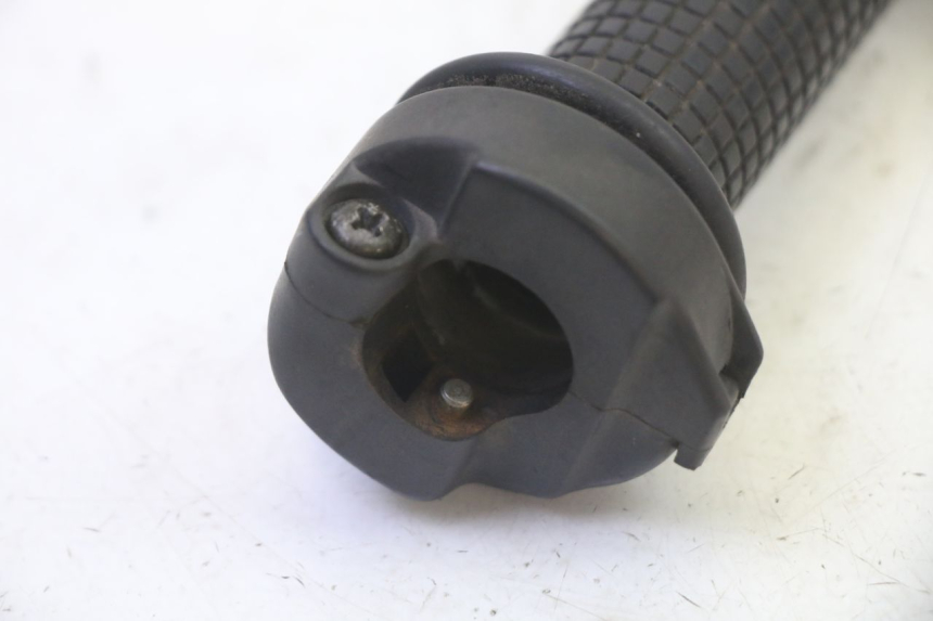 photo de ACELERADOR KYMCO LIKE 4T 50 (2019 - 2025) - Zoom estado de uso