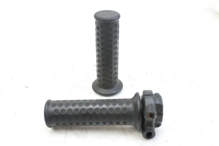 photo de PUñO DEL ACELERADOR PIAGGIO NEW TYPHOON 50 (2018 - 2021) - Vista principal