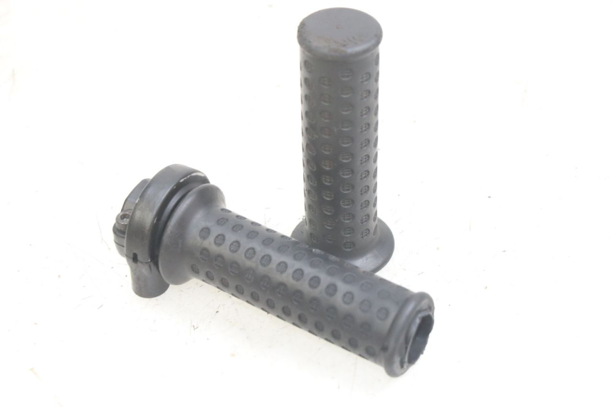 photo de PUñO DEL ACELERADOR PIAGGIO NEW TYPHOON 50 (2018 - 2021) - Vista principal