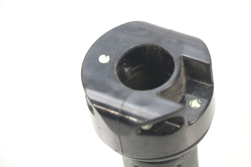 photo de PUñO DEL ACELERADOR HONDA NHX LEAD 110 (2008 - 2010) - Zoom estado de uso