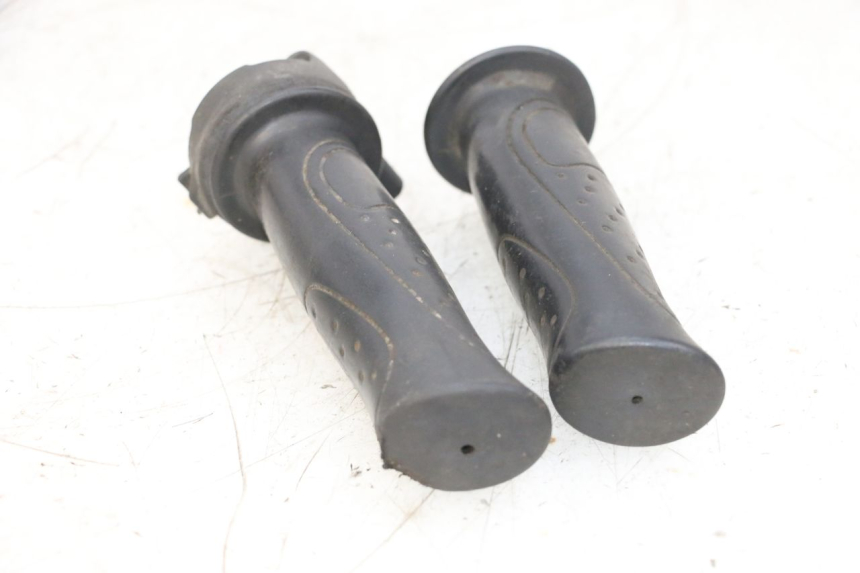 photo de PUñO DEL ACELERADOR SYM ORBIT 2 4T 50 (2008 - 2017) - Vista general del producto