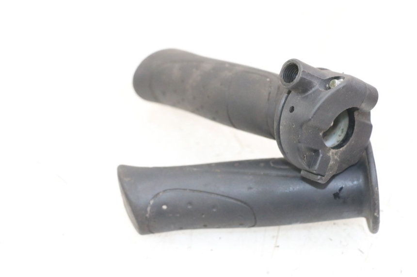 photo de PUñO DEL ACELERADOR SYM ORBIT III 3 4T 50 (2018 - 2021) - Detalle de la pieza