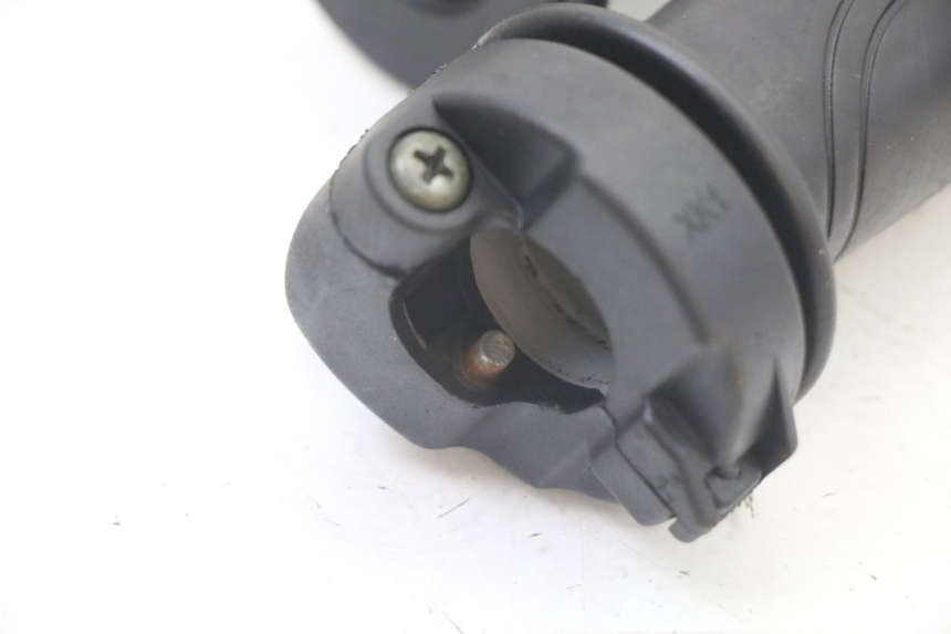 photo de ACELERADOR SYM ORBIT III 3 4T 50 (2021 - 2025) - Otra perspectiva