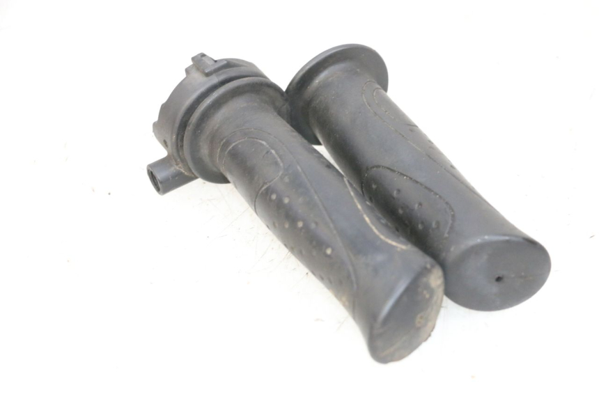 photo de PUñO DEL ACELERADOR SYM ORBIT III 3 4T 50 (2018 - 2021) - Vista principal