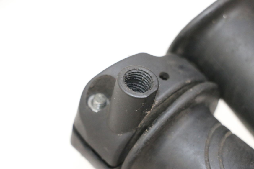 photo de PUñO DEL ACELERADOR SYM ORBIT III 3 4T 50 (2018 - 2021) - Zoom estado de uso