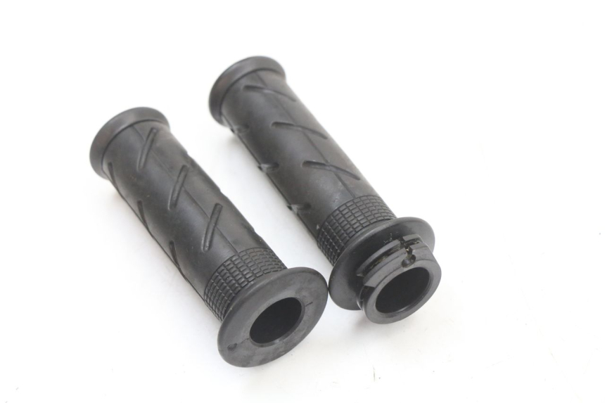 photo de PUñO DEL ACELERADOR HONDA PCX (JF28) 125 (2009 - 2011) - Vista principal