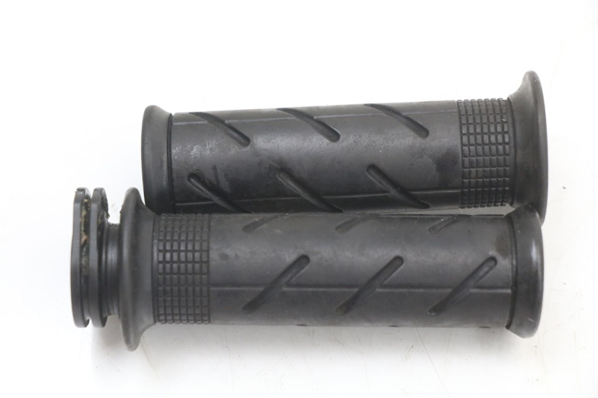 photo de PUñO DEL ACELERADOR HONDA PCX (JF28) 125 (2009 - 2011) - Otra perspectiva