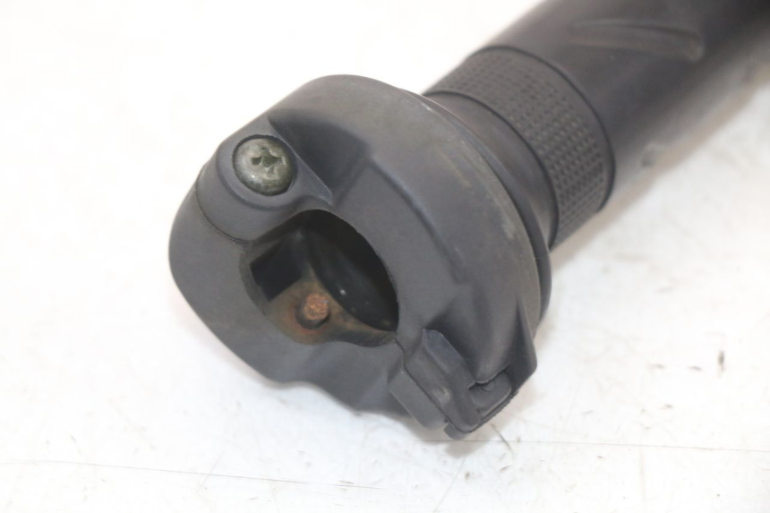 photo de ACELERADOR PEUGEOT BELVILLE 125 (2017 - 2021) - Detalle de la pieza