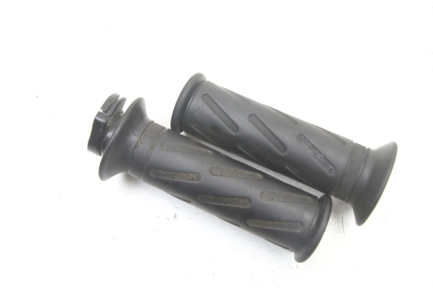 photo de ACELERADOR PEUGEOT KISBEE 4T 50 (2018 - 2022) - Detalle de la pieza