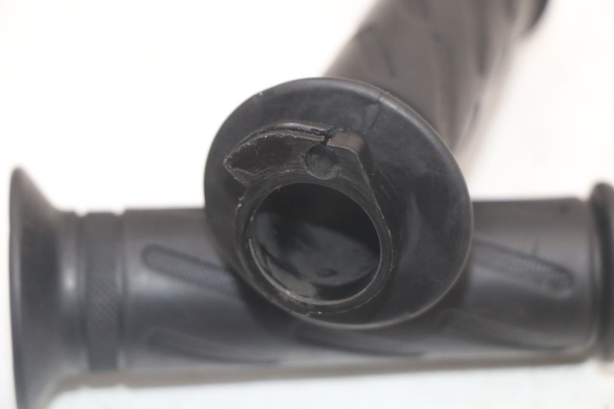 photo de ACELERADOR PEUGEOT STREETZONE 4T 50 (2018 - 2023) - Zoom estado de uso