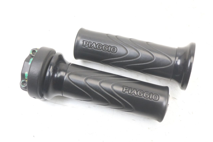 photo de ACELERADOR PIAGGIO LIBERTY IGET 4T 50 (2021 - 2025) - Vista principal