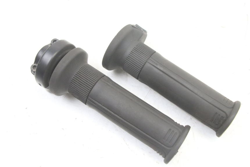 photo de ACELERADOR PIAGGIO VESPA LX IE 125 (2010 - 2012) - Vista principal