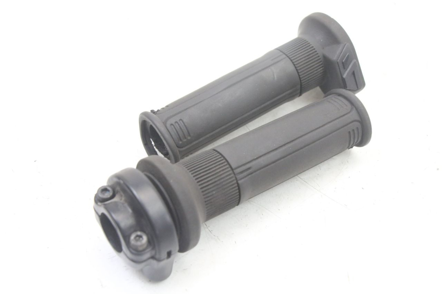 photo de ACELERADOR PIAGGIO VESPA LX IE 125 (2010 - 2012) - Zoom estado de uso