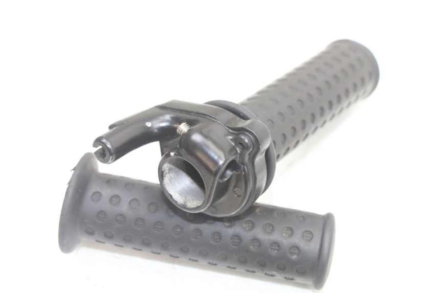 photo de MANGO DEL ACELERADOR PIAGGIO ZIP 2T 50 (2009 - 2019) - Zoom estado de uso