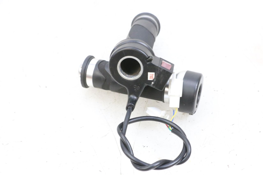 photo de ACELERADOR EFUN PUSA 1 - Otra perspectiva