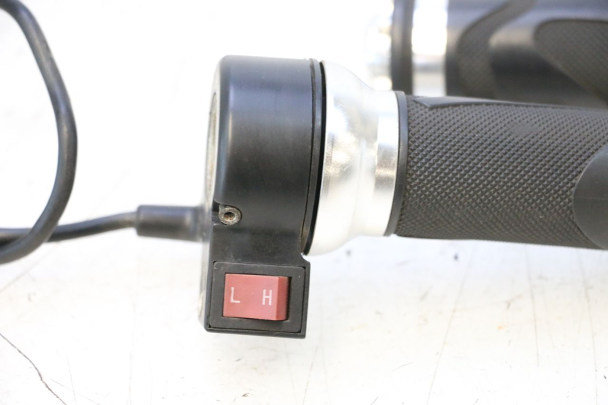 photo de ACELERADOR EFUN PUSA 1 - Zoom estado de uso