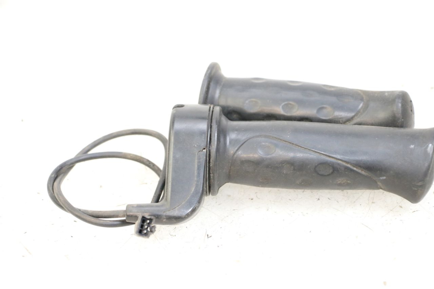 photo de ACELERADOR DOLPHIN PYGMY 1 (2020 - 2024) - Detalle de la pieza