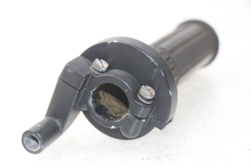 photo de PUñO DEL ACELERADOR APOLLO RFZ 150 - Otra perspectiva