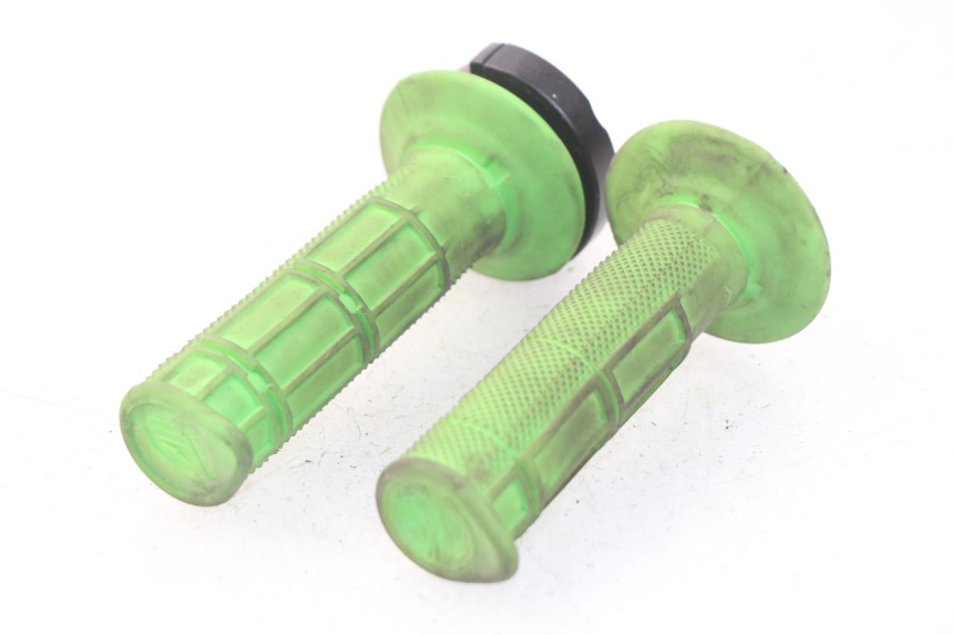 photo de PUñO DEL ACELERADOR APOLLO RFZ 150 - Vista principal