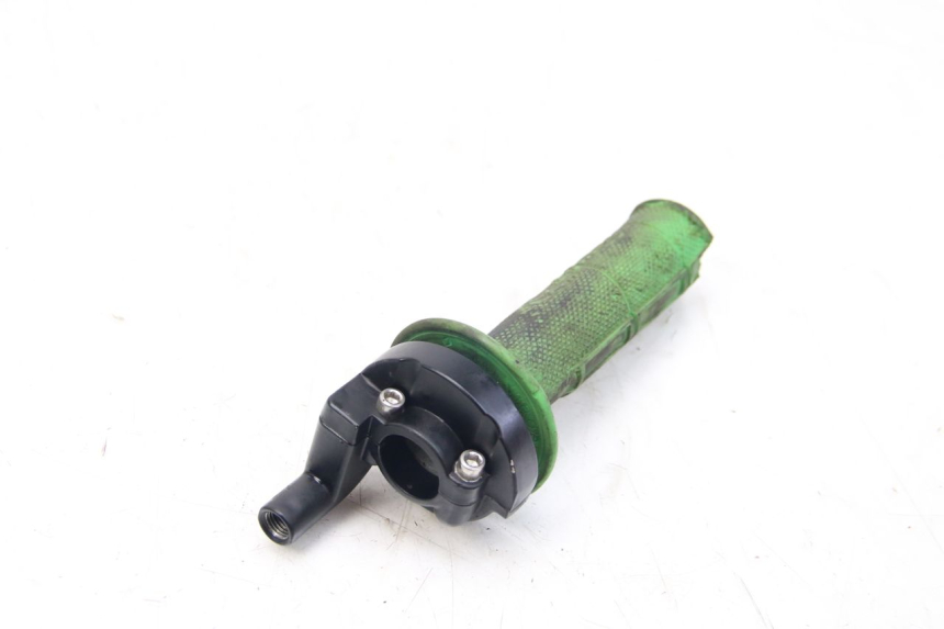 photo de PUñO DEL ACELERADOR APOLLO RFZ 125 - Detalle de la pieza