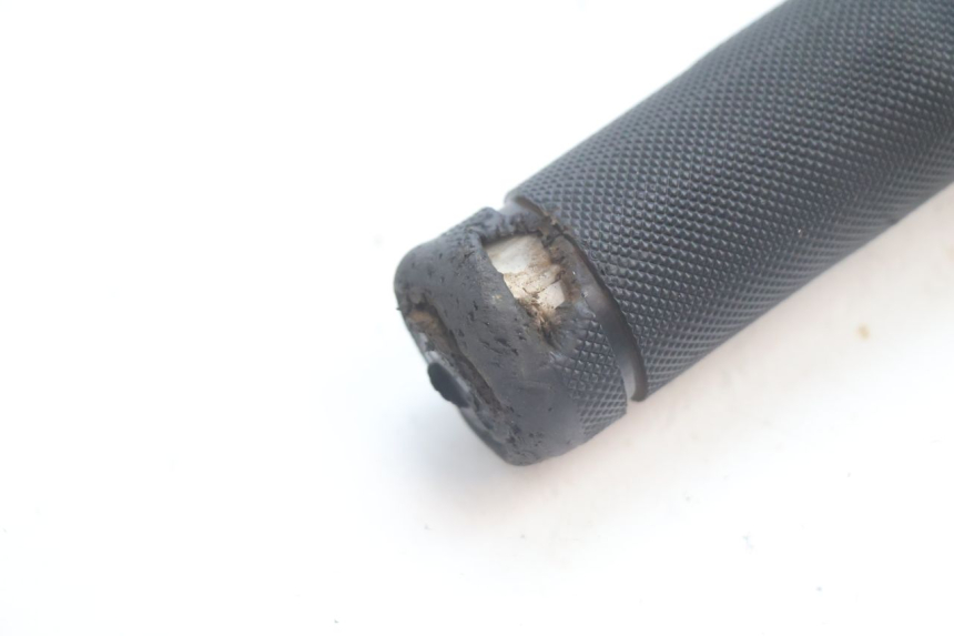 photo de ACELERADOR APOLLO RFZ 140 - Estado de la superficie y material