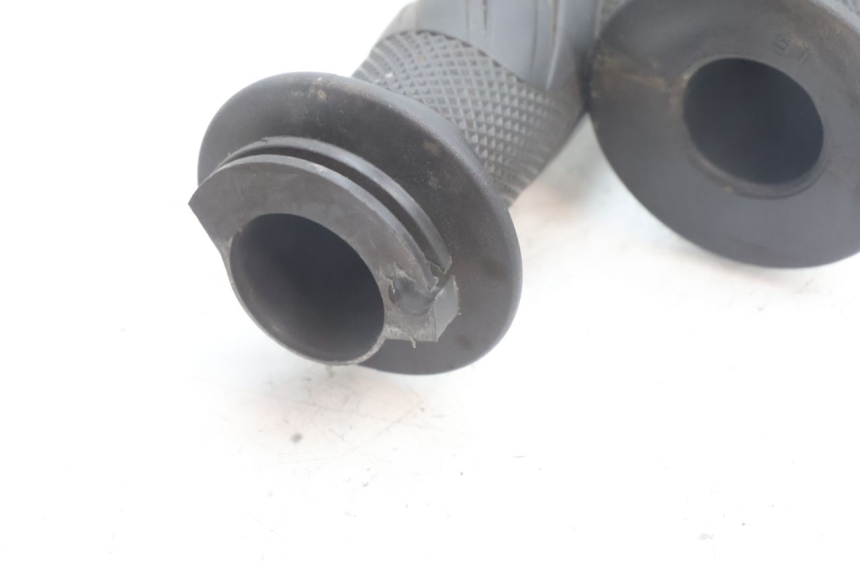 photo de ACELERADOR TNT MOTOR ROMA 10' 4T 50 (2007 - 2018) - Zoom estado de uso