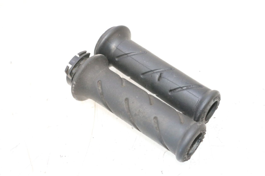 photo de ACELERADOR PEUGEOT SATELIS COMPRESSOR K15 125 (2006 - 2009) - Detalle de la pieza