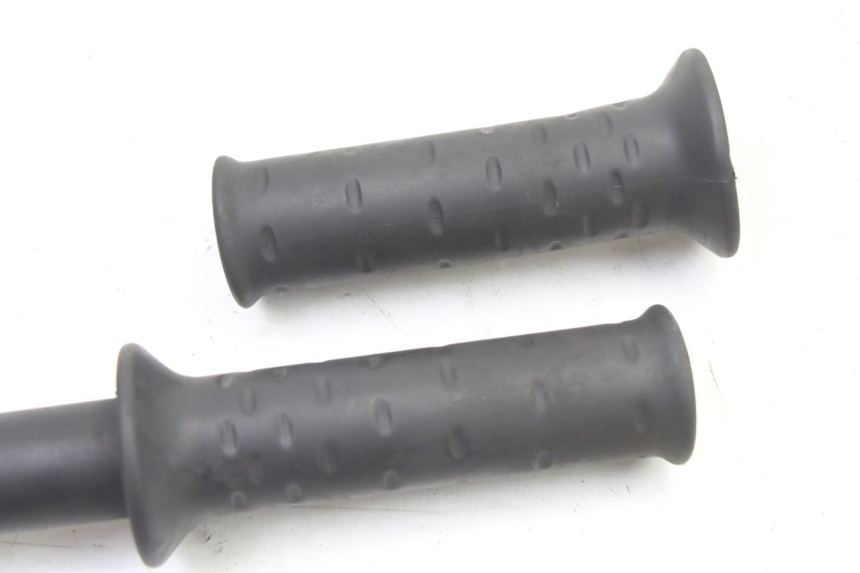 photo de ACELERADOR APRILIA SCARABEO GT TOURING 125 (1999 - 2005) - Zoom estado de uso