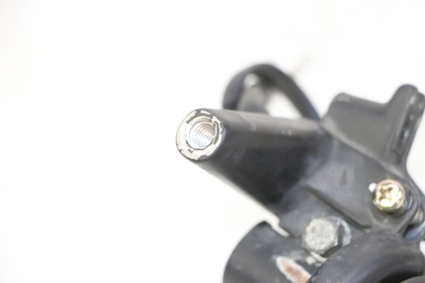 photo de PUñO DEL ACELERADOR HONDA SCV LEAD 100 (2003 - 2007) - Estado de la superficie y material