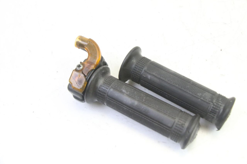 photo de ACELERADOR DERBI SENDA SM DRD 50 (2008 - 2013) - Zoom estado de uso