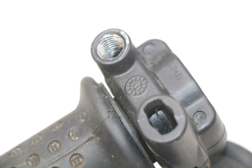 photo de PUñO DEL ACELERADOR APRILIA SR 2T 50 (2018 - 2022) - Detalle de la pieza