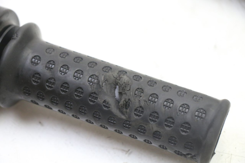 photo de PUñO DEL ACELERADOR APRILIA SR 2T 50 (2018 - 2022) - Detalle de la pieza