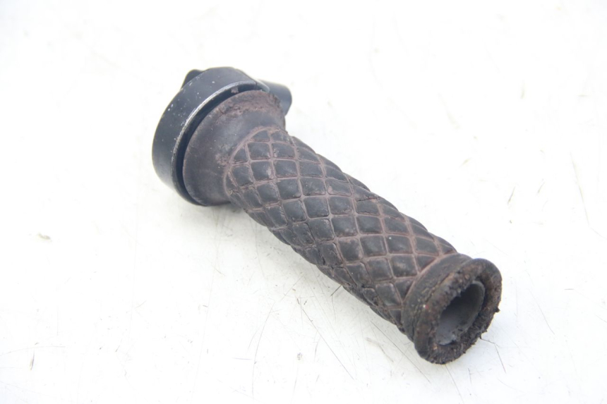 photo de PUñO DEL ACELERADOR YAMAHA SR 125 (1982 - 2003) - Otra perspectiva