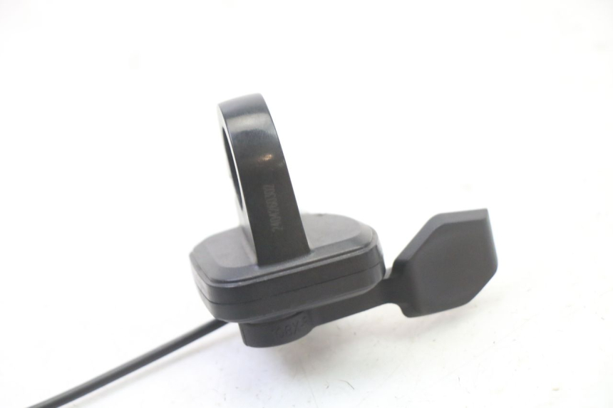 photo de MANETA DEL ACELERADOR NAMI STELLAR 1 - Detalle de la pieza