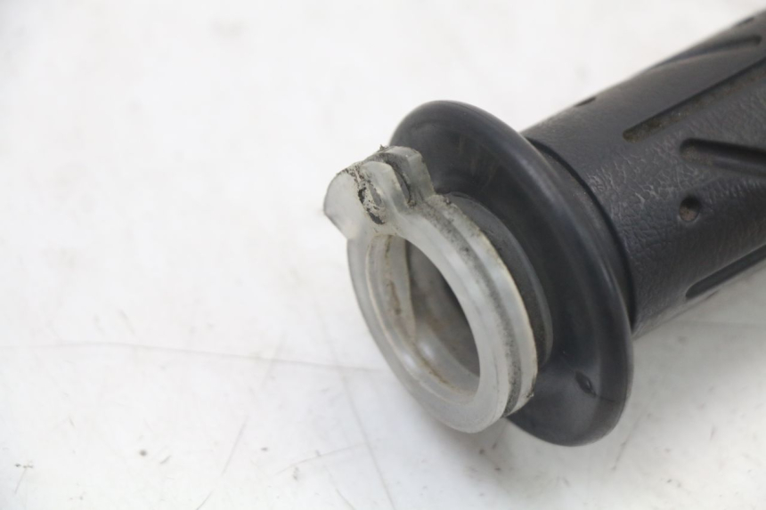 photo de ACELERADOR KYMCO SUPER 8 125 (2008 - 2015) - Zoom estado de uso