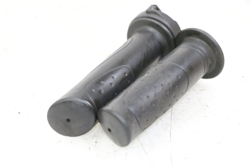 photo de ACELERADOR SYM ORBIT 2 4T 50 (2018 - 2022) - Primer plano técnico