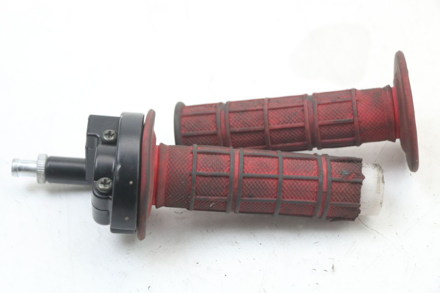 photo de ACELERADOR NITRO MOTORS THUNDER 125 - Zoom estado de uso