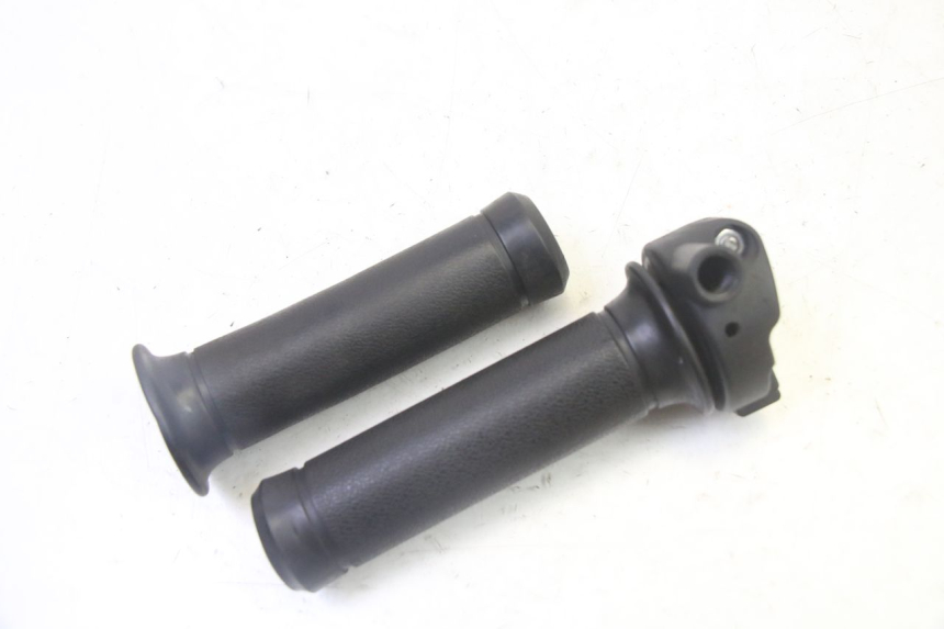 photo de ACELERADOR PEUGEOT TWEET PRO CARGO 50 (2018 - 2022) - Otra perspectiva