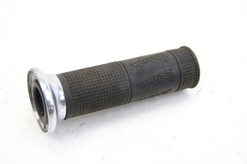 photo de PUñO DEL ACELERADOR PIAGGIO VESPA GTS SUPER IE 125 (2009 - 2016) - Detalle de la pieza