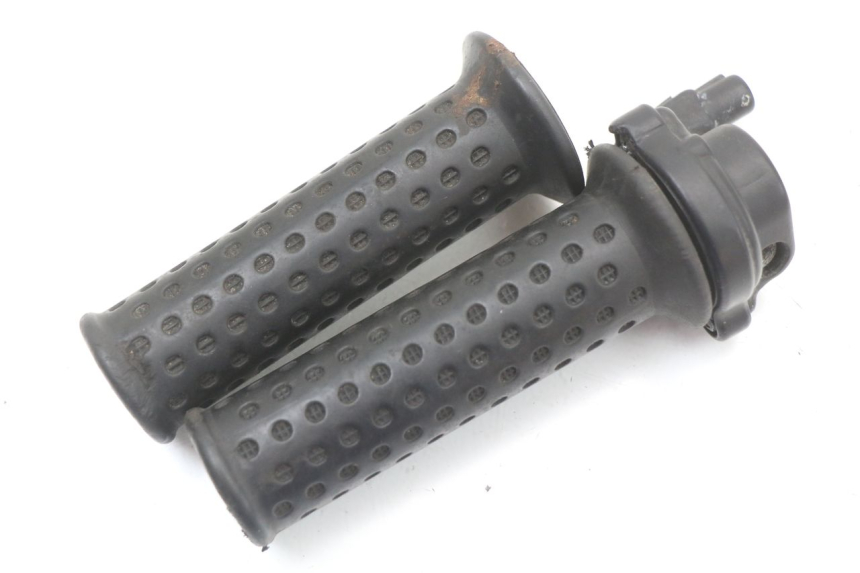 photo de PUñO DEL ACELERADOR PIAGGIO VESPA LX 2T 50 (2005 - 2013) - Primer plano técnico