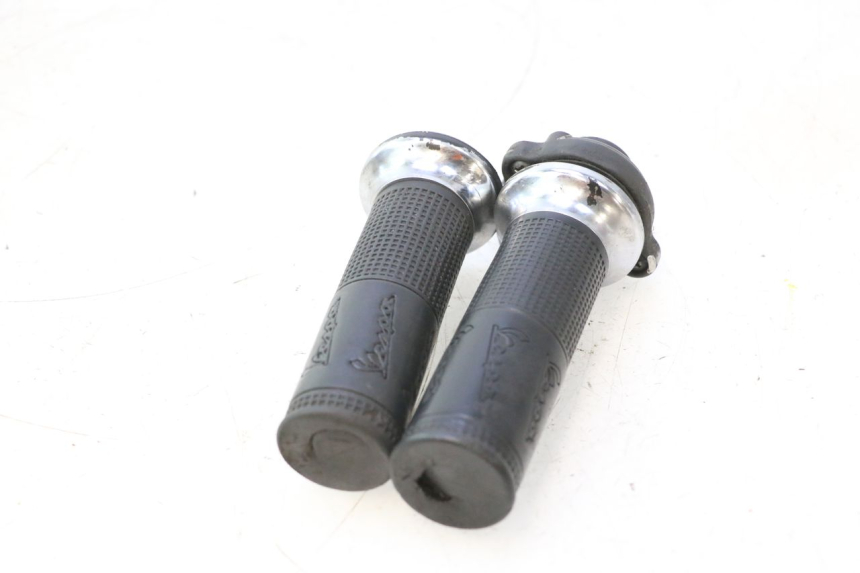 photo de PUñO DEL ACELERADOR PIAGGIO VESPA LX 2T 50 (2005 - 2013) - Vista general del producto