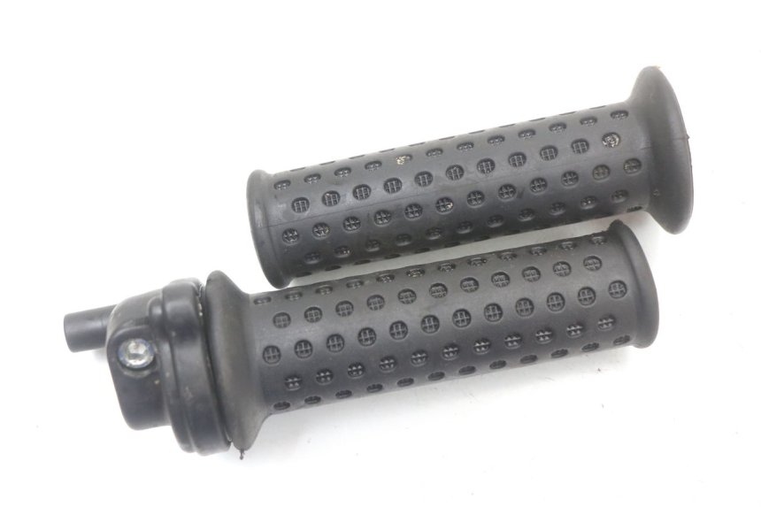 photo de ACELERADOR PIAGGIO VESPA LX 125 (2005 - 2010) - Vista principal