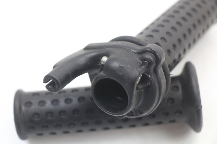 photo de ACELERADOR PIAGGIO VESPA LX 125 (2005 - 2010) - Zoom estado de uso