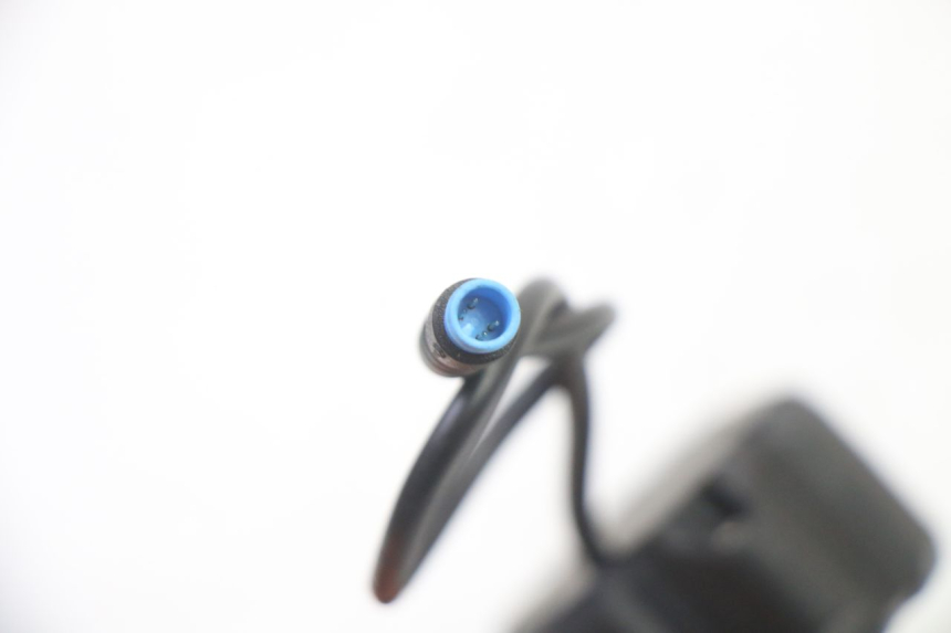 photo de MANETA DE ACELERADOR DUALTRON VICTOR LIMITED 1 - Detalles de los puntos de fijación