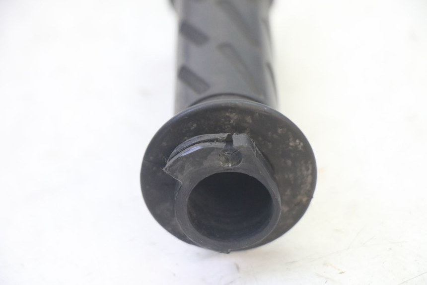 photo de ACELERADOR PEUGEOT VIVACITY NEW 4T 50 (2008 - 2017) - Detalle de la pieza