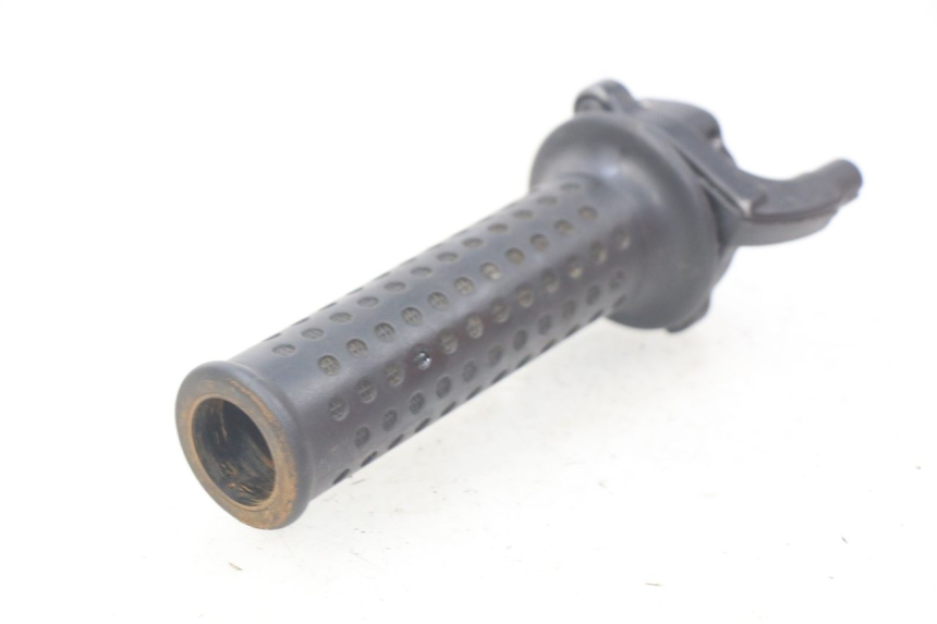 photo de PUñO DEL ACELERADOR PIAGGIO X7 125 (2007 - 2013) - Zoom estado de uso