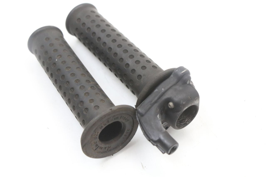 photo de PUñO DEL ACELERADOR PIAGGIO X8 125 (2004 - 2007) - Detalle de la pieza