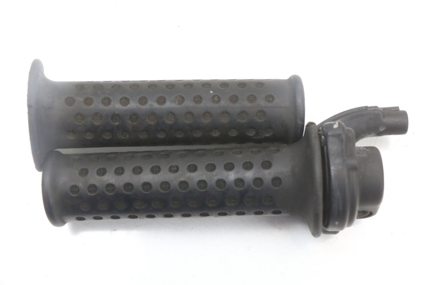 photo de PUñO DEL ACELERADOR PIAGGIO X8 125 (2004 - 2007) - Otra perspectiva