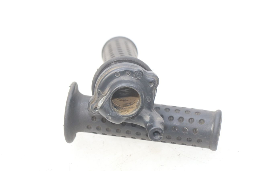 photo de PUñO DEL ACELERADOR PIAGGIO X9 EVOLUTION 250 (2003 - 2007) - Detalle de la pieza