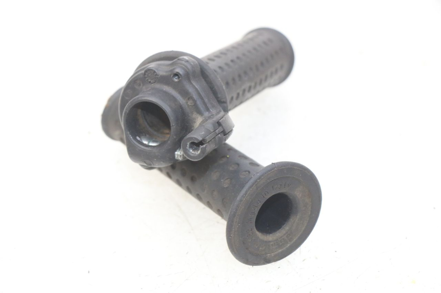 photo de PUñO DEL ACELERADOR PIAGGIO X9 EVOLUTION 125 (2003 - 2007) - Detalle de la pieza